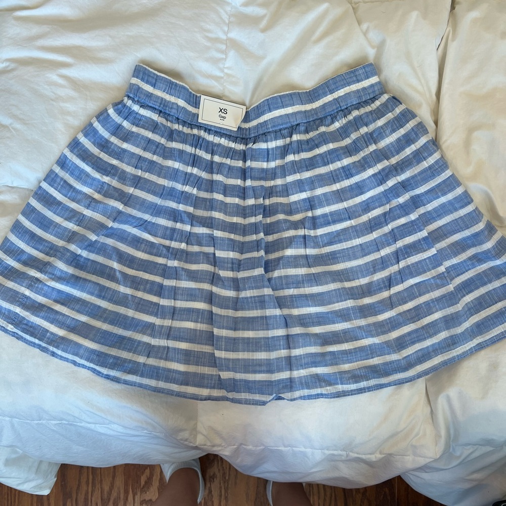 NWT XS Gap Skirt